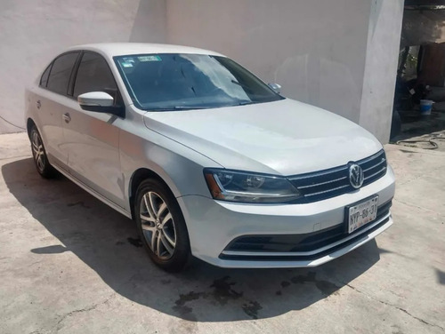 Imagen 3 de 11 de Vw Jetta Trendline 2017 Plata Blanco Garantia