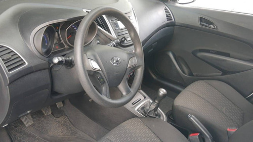 Imagem 12 de 15 de Hyundai Hb20 1.0 Unique 12v Flex 4p Manual