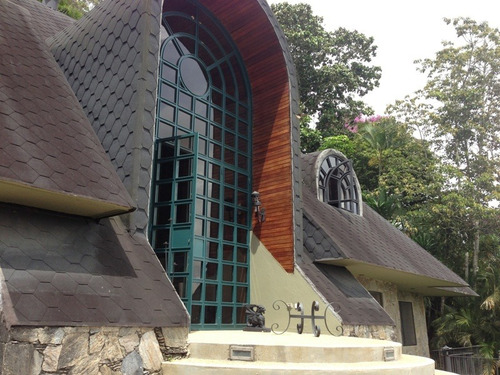 Imagen 2 de 18 de Se Vende Casa 1470m2 5h/10b/8p Alto Hatillo 3678