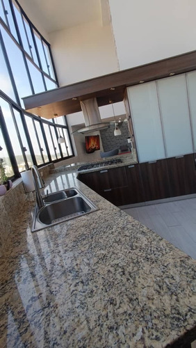 Vendo Solo Clientes Penthouse En Res. Estratosfera Jrico