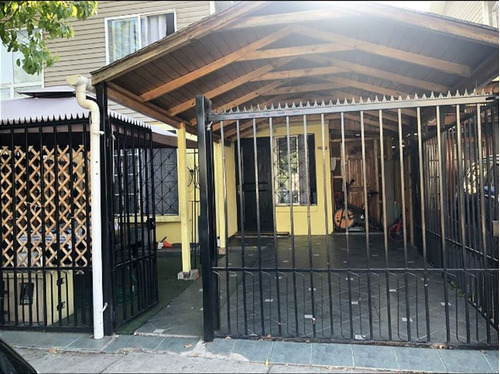 Casa En Venta De 3 Dorm. En Puente Alto