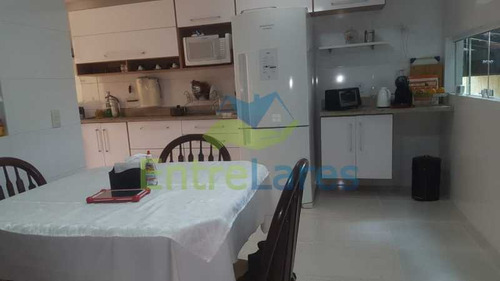 Jardim Carioca, 4 Quartos Sendo 1 Suíte, Cozinha Planejada, Box Blindex, 2 Vagas. Casa Com Possibilidade Para 2 Famílias. - Ilca40075