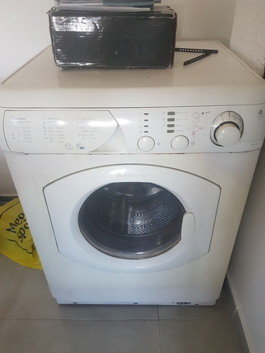 Lavasecarropas Ariston Aml 1 No Funciona