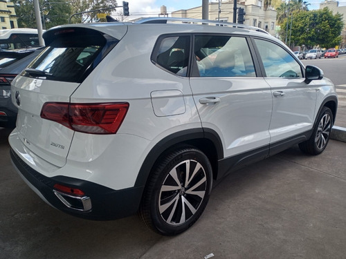 Imagen 6 de 17 de Volkswagen Taos Highline 1.4 Turbo At 250 Tsi #39