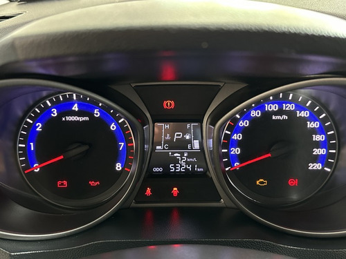 Hyundai HB20X 1.6 16V STYLE FLEX 4P AUTOMÁTICO