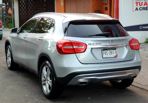 Imagen 6 de 15 de Mercedes Benz Gla 200 2017 Cgi Sport 1.6t Factura De Agencia