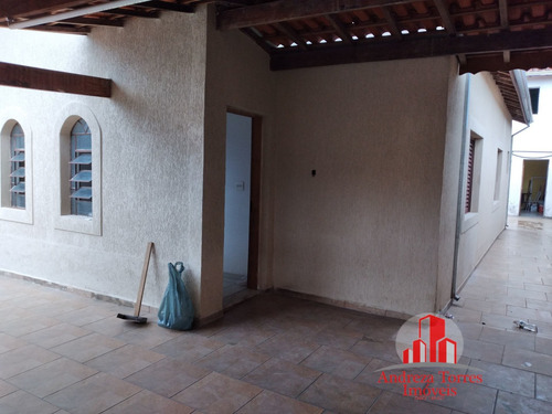 Casa Padrão À Venda Em Tremembé/sp - 957