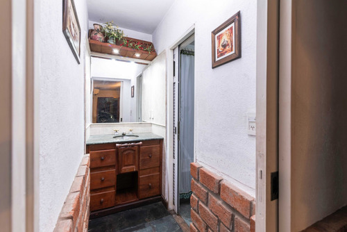 Casa En Venta 4 Amb Cochera,jardin,pileta Quilmes