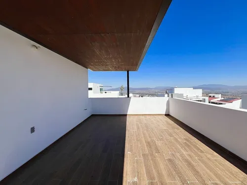 Casa En Zibata Querétaro Con Alberca