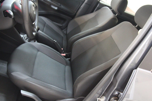 Imagem 12 de 13 de Volkswagen Gol Gol 1.6 Msi Flex 8v 5p Flex Manual