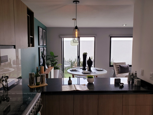 Casa En Venta En Toluca, Fraccionamiento Aurea