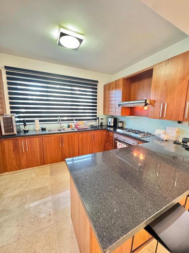 Apartamento De Alquiler, Totalmente Amueblado En Valle, Olga