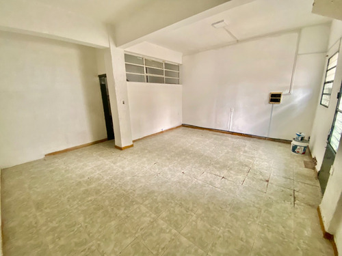 Venta Local En La Blanqueada De 30m2casi Luis Alberto De Herrera