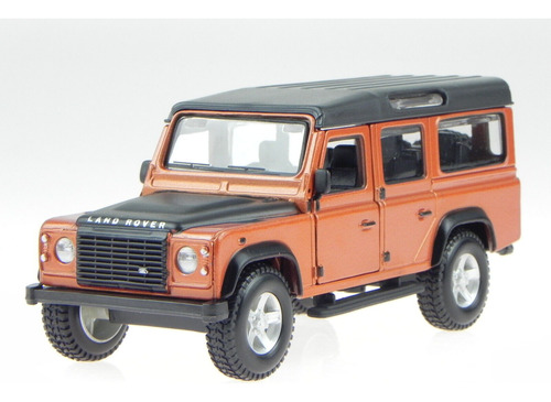 Land Rover Defender 110. Escala 1/32 Burago. 15cms.