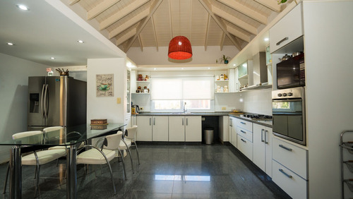 Venta Casa En Fincas De San Vicente