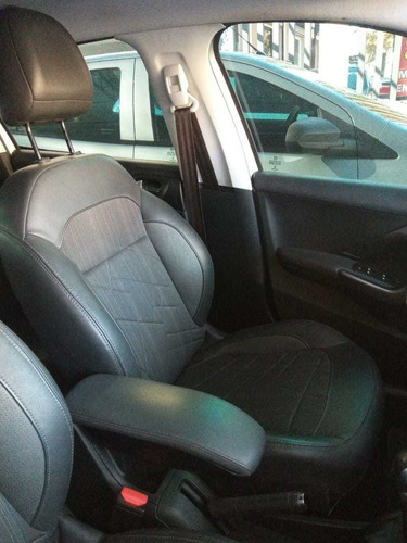 Imagen 14 de 25 de Peugeot 208 2015 1.6 Feline Pack Cuir