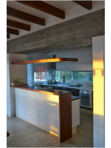 Imagen 6 de 30 de Casa En El Chorro Excelente Zona