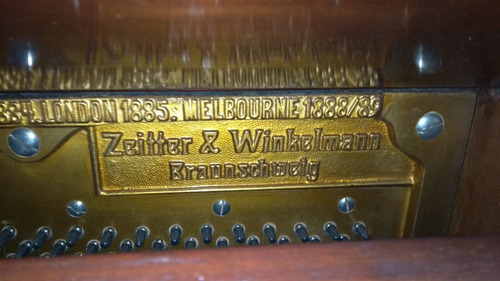Piano Vertical Zeitter & Winkelmann (muy Buen Estado).