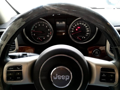 Imagem 8 de 15 de Jeep Grand Cherokee 3.6 Limited 4x4 V6 24v Gasolina 4p