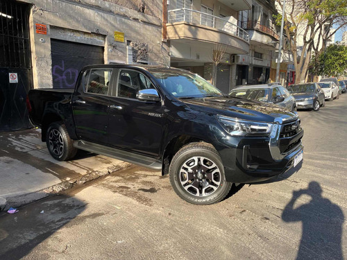Imagen 21 de 24 de Toyota Hilux 2022 2.8 Cd Srx 177cv 4x2 At