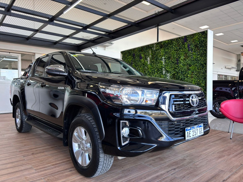 Toyota Hilux Pick-Up 2.8 Cd Srv 177cv 4x4 At