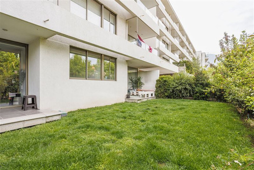 Departamento En Venta De 2 Dorm. En San Carlos De Apoquindo