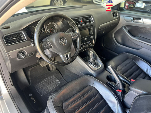 Volkswagen Jetta 2.0 Tsi Highline 4p