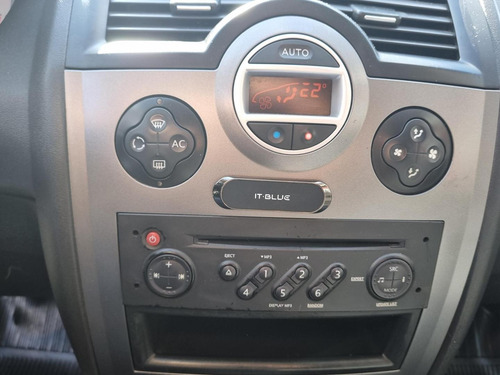 Renault Megane 1.6 Dynamique 16v Flex 4p Manual