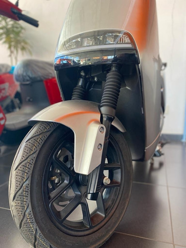 Imagen 10 de 21 de Moto Eléctrica Yadea- Modelo G5, 50 Km. Autonomía !