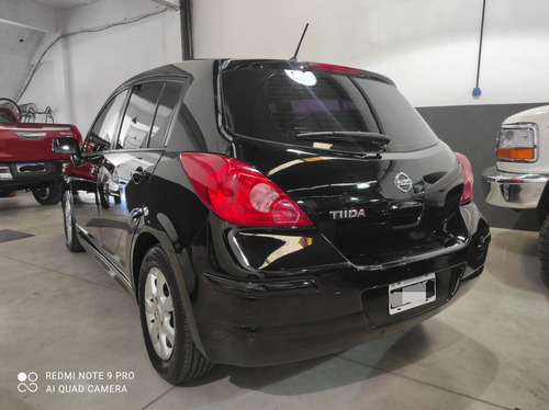 Nissan Tiida 1.8 Tekna 5 P 2011