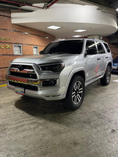 Toyota 4runner Limited 2015. *ap