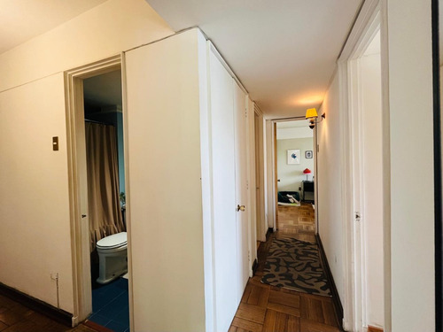 Se Vende 3dorm.+servicio, Estacionamiento. Metro Alcántara