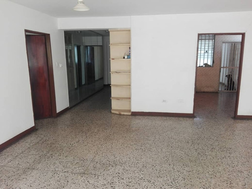 Imagen 4 de 6 de Apartamento En Alquiler Para Uso Comercial En La Calle Montes De Puerto La Cruz