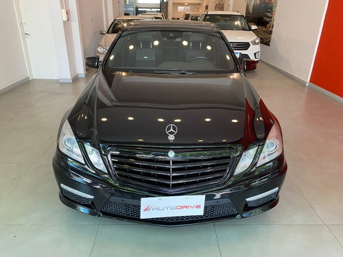 Imagen 12 de 25 de Mercedes Benz E 63 Amg 2011