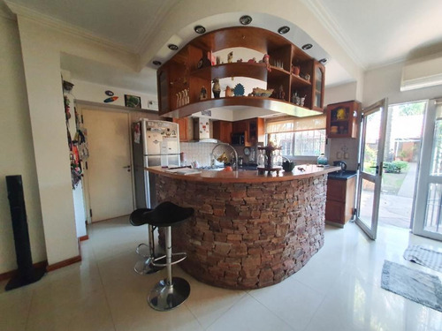 Imagen 6 de 14 de Chalet En Venta En Ituzaingo Norte