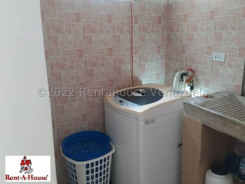 Imagen 25 de 30 de Casas En Venta Los Samanes Cabudare 22-15374 /m
