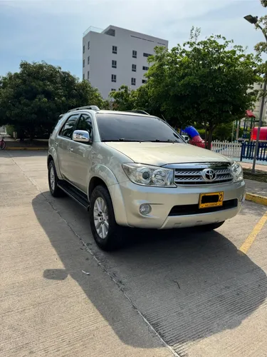Toyota Fortuner 2.7l 4x2