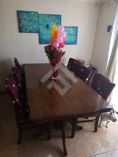 Casa En Venta De 4 Dorm. En Maipú