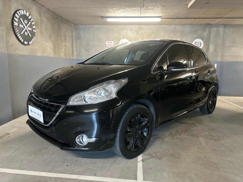 Peugeot 208 1.6 Feline