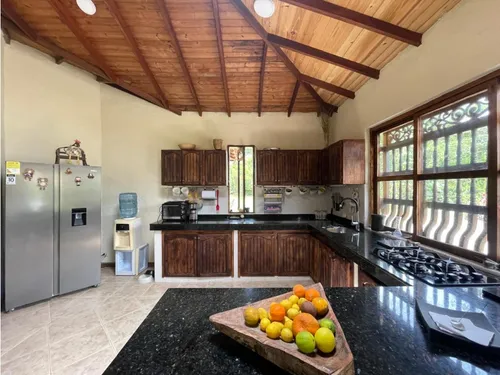 Vendo Finca Vía Tebaida