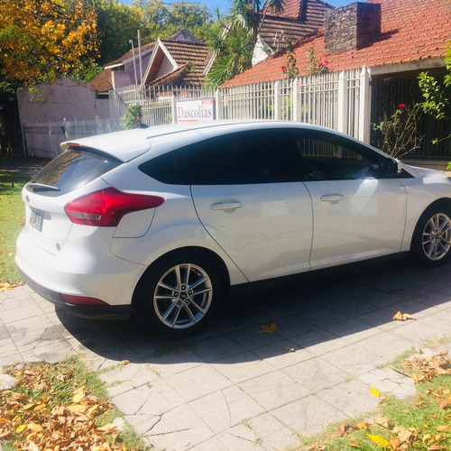 Imagen 2 de 10 de Ford Focus 1.6 S 5 Puertas Modelo 2016