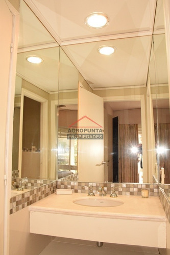 Casa En San Rafael, 4 Dormitorios - Ref: 3406