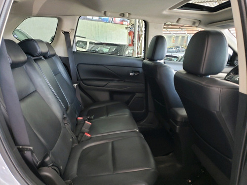 Imagem 11 de 13 de Mitsubishi Outlander Outlander 3.0/ Gt 3.0 V6 Aut. Gasolina