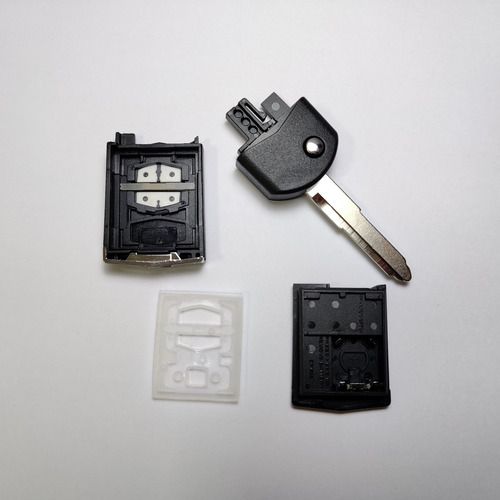 Repuesto Llave Carcasa Mazda 3, 5, 6. 2 Botones Tipo Navaja