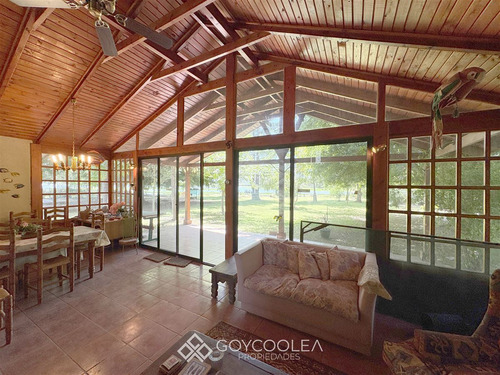 Casa En Venta De 4 Dorm. En Las Cabras