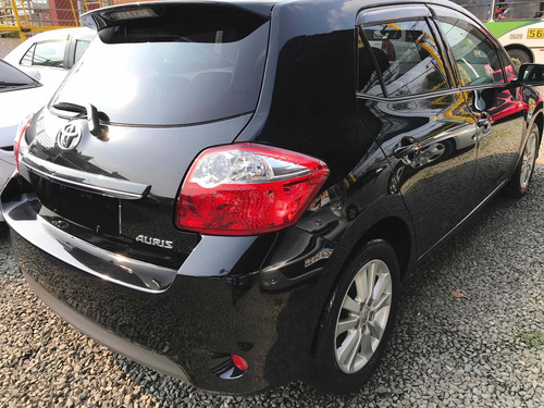 Imagen 4 de 12 de Toyota Auris Automática 1500