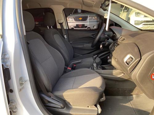 Imagem 6 de 8 de Chevrolet Onix Lt 2017/2017