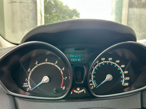 Ford Fiesta Sedan 1.6 16v Se Flex Powershift 4p