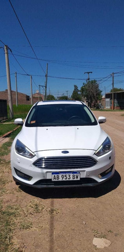 Ford Focus Titaniunm 6at Corto