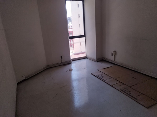 Oficina En Renta En Colonia Del Valle Semiacondicionada (m2o718)